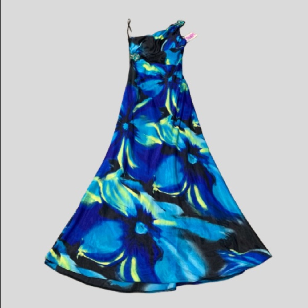 Hailey Logan by Adriana Papell One-shoulder dress